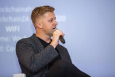 Panel: Bitcoin, not Blockchain - Gareth Cliff